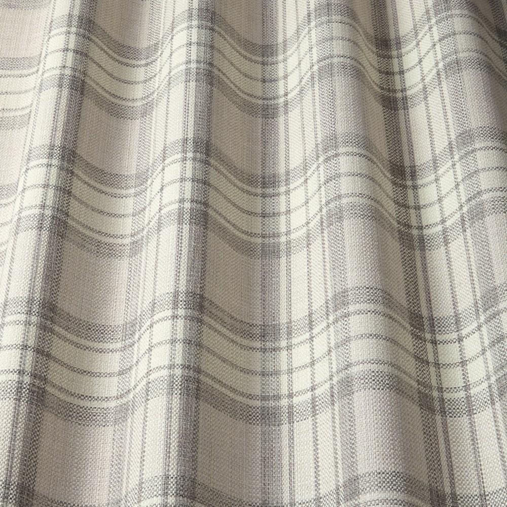 Wildrose - Shaker Check By Slender Morris || In Stitches Soft Furnishings